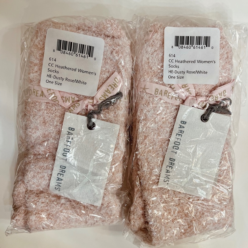 NWT Barefoot Dreams 2 Pairs of Socks Dusty Pink
